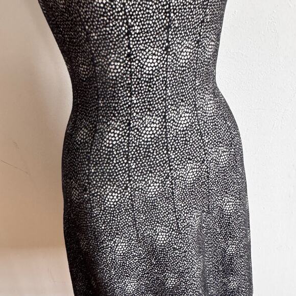 ALAÏA Mouchette Spot-Print Sleeveless Dress - Picture 7 of 12